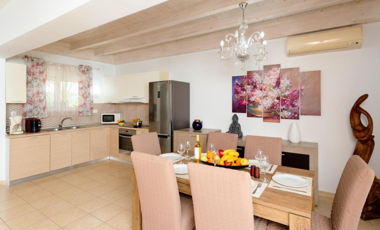 Posidonia Luxury Villas Kolympia 科林比亚 外观 照片